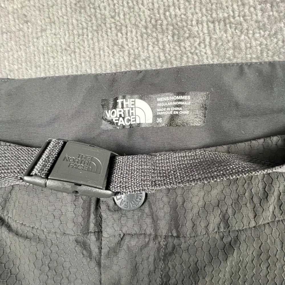 The North Face Mens NF0A2UM2 Asphalt Grey Hex Ripstop Hiking Shorts Size 36